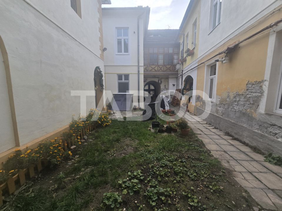 Apartament cu 3 camere de vânzare în Centrul Istoric, Sibiu – fotografia 12 din 13
