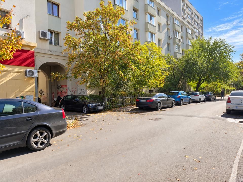 Spațiu comercial cu 4 camere de vânzare în Basarabia, București – fotografia 7 din 8