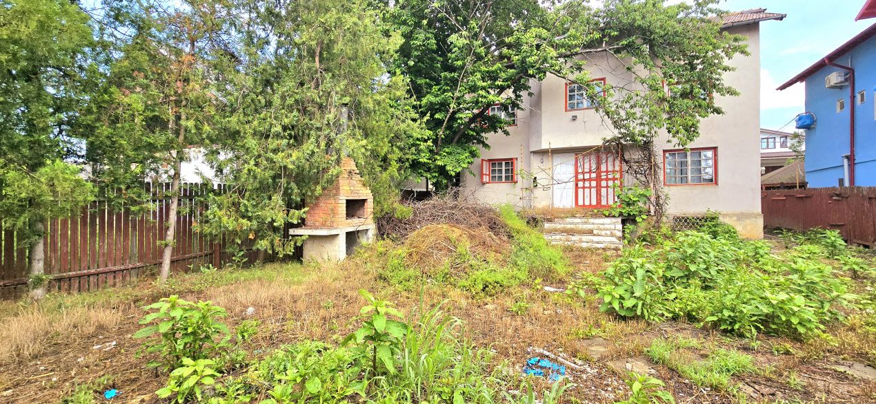 Casă cu 14 camere de vânzare în Costinesti – fotografia 1 din 16