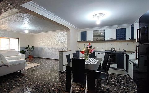 Casă cu 5 camere de vânzare în Valu lui Traian