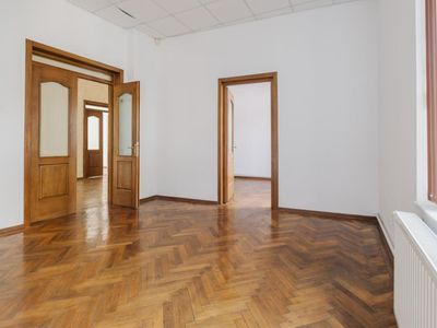 Casă cu 16 camere de vânzare în Peninsula, Constanța – fotografia 5 din 21