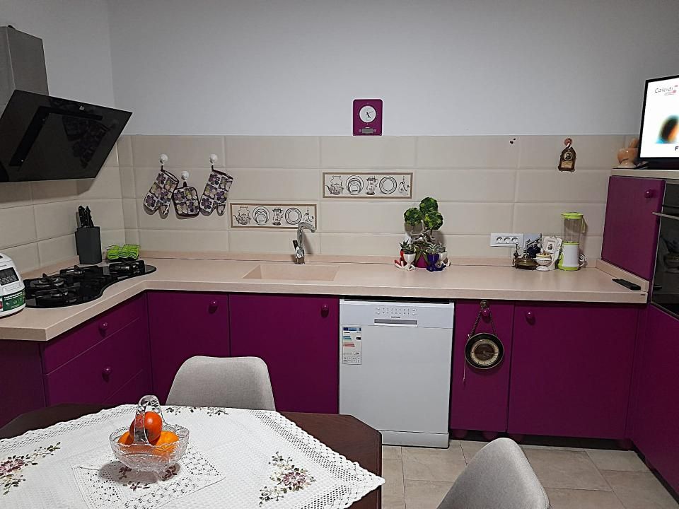 Casă cu 12 camere de vânzare în Central, Mamaia-Sat – fotografia 11 din 20