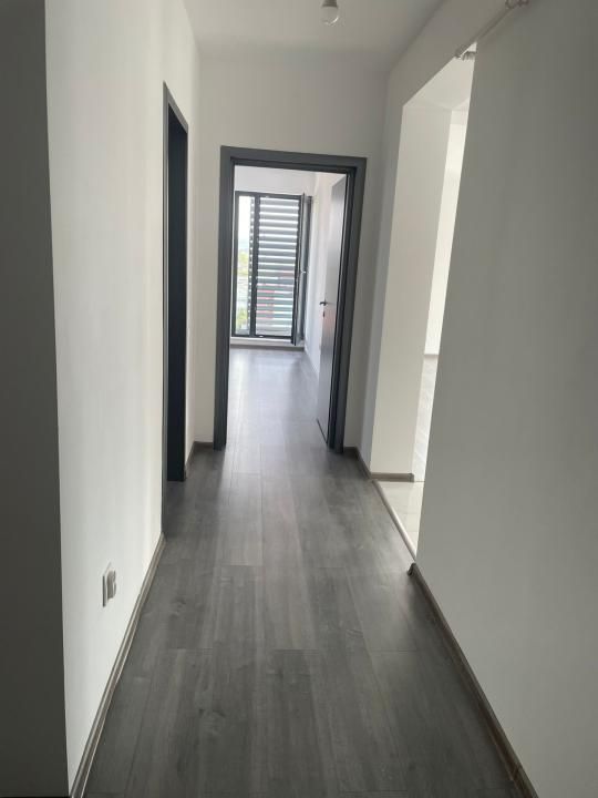 Apartament cu 2 camere de vânzare în Nord, Pitești – fotografia 3 din 7