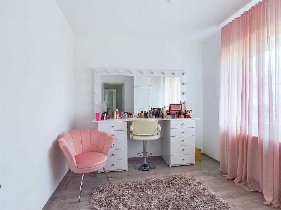 Casă cu 4 camere de vânzare în Domnești – fotografia 4 din 17