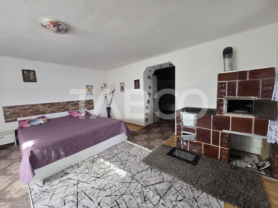 Casă cu 5 camere de vânzare în Vurpar – fotografia 3 din 26