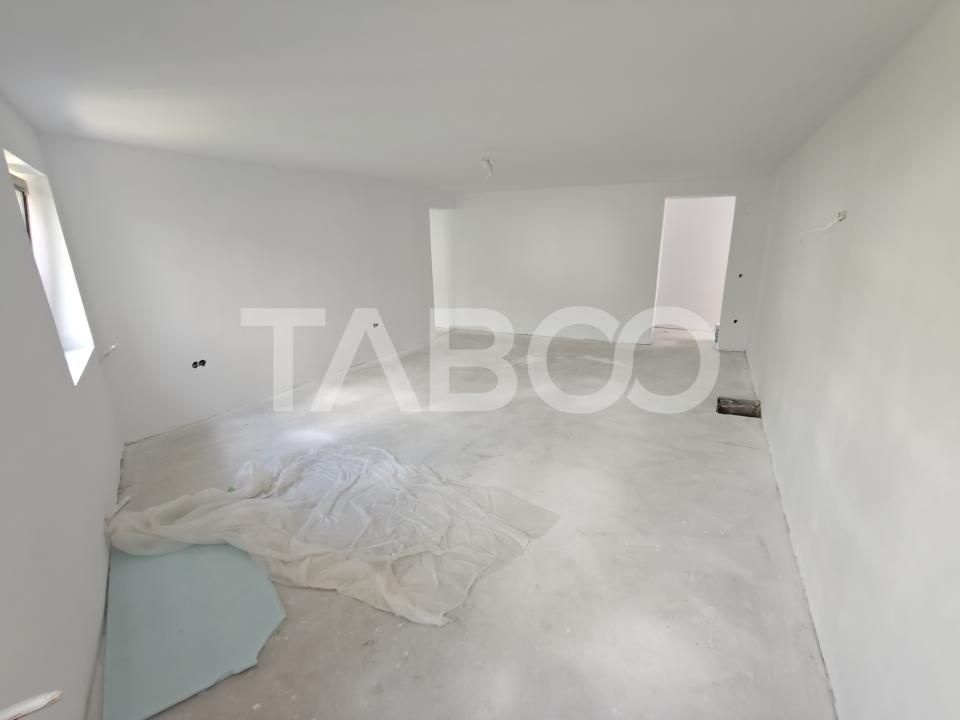 Casă cu 8 camere de vânzare în Cisnadioara – fotografia 28 din 29