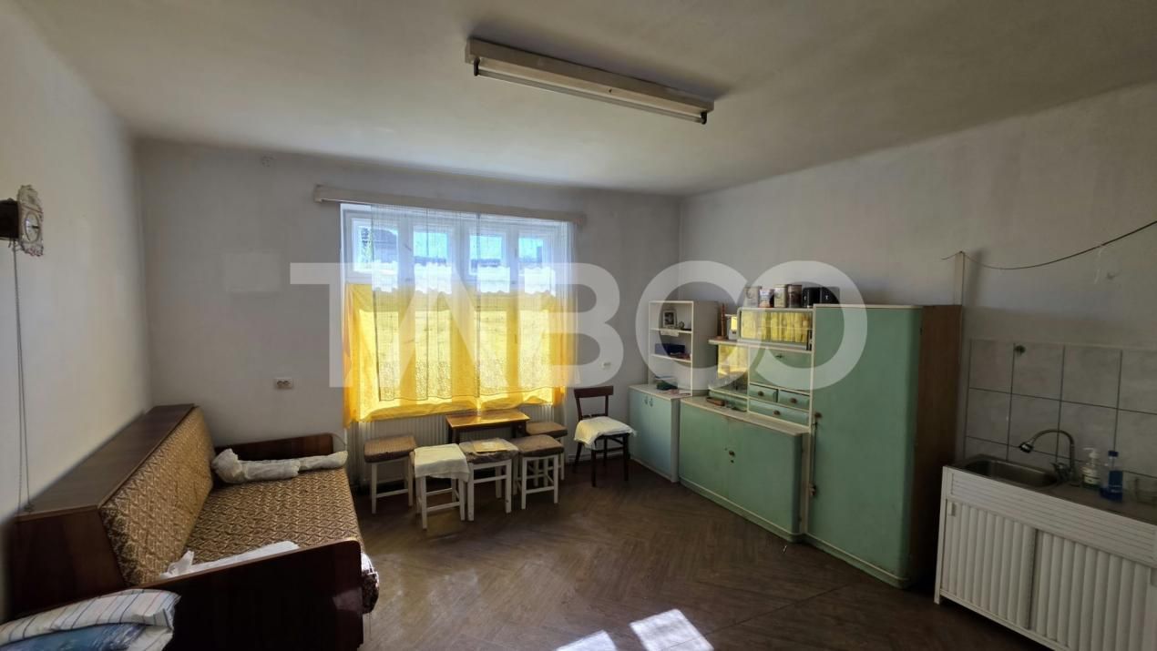 Casă cu 2 camere de vânzare în Petresti – fotografia 7 din 16