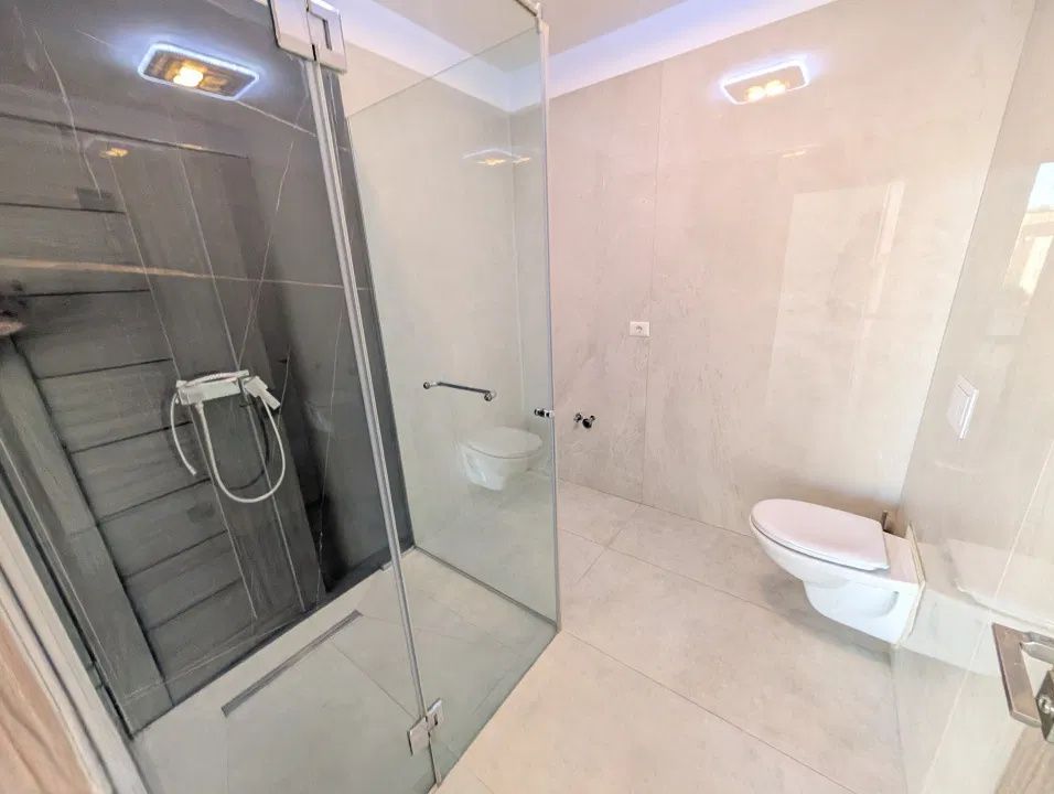 Casă cu 6 camere de vânzare în Voluntari – fotografia 22 din 35