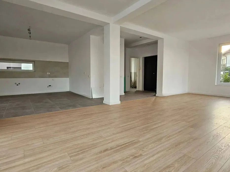 Casă cu 4 camere de vânzare în Central, Otopeni – fotografia 4 din 18