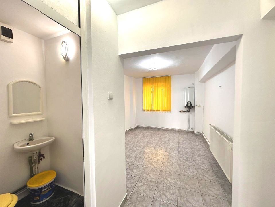 Spațiu comercial cu 2 camere de închiriat în Cetate, Alba Iulia – fotografia 24 din 25