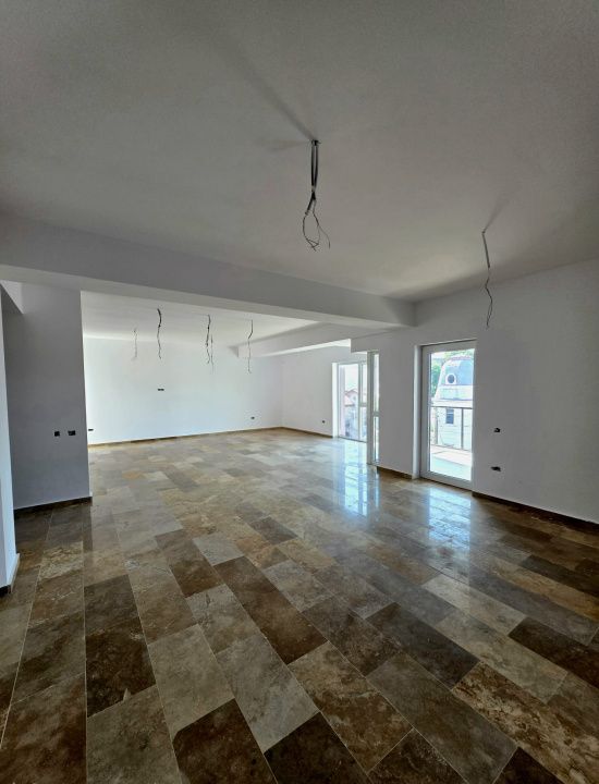 Apartament cu 4 camere de vânzare în Faleza Nord, Constanța – fotografia 3 din 22