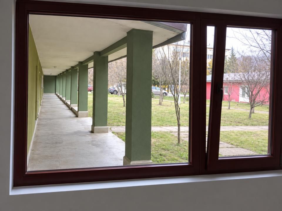 Spațiu industrial cu 15 camere de vânzare în Comănești – fotografia 8 din 10