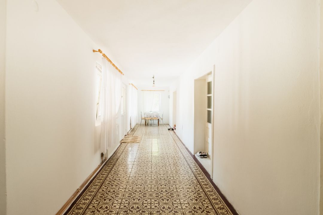 Casă cu 6 camere de vânzare în Jebel – fotografia 7 din 22