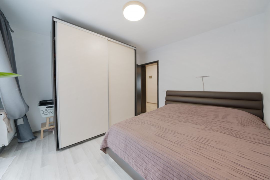 Casă cu 5 camere de vânzare în Chiajna – fotografia 12 din 24
