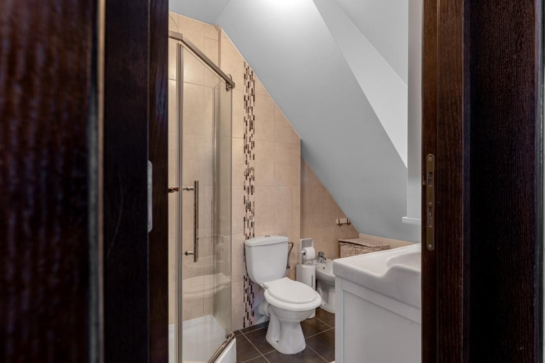 Casă cu 7 camere de vânzare în Ferdinand, București – fotografia 13 din 25