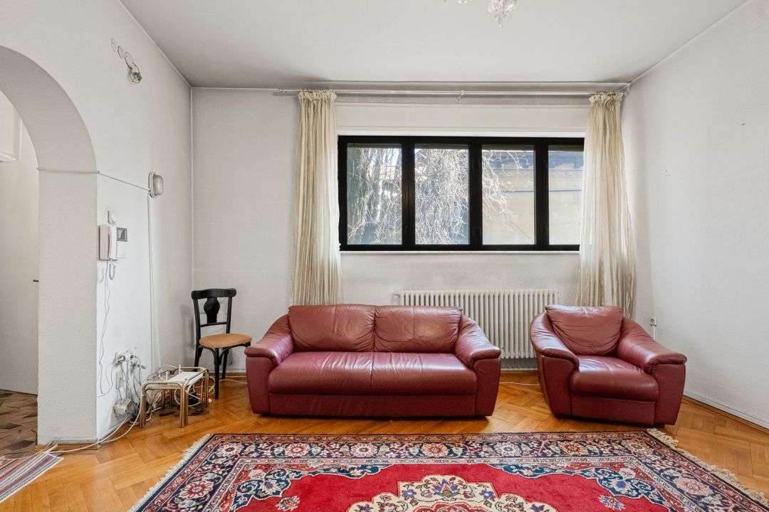 Casă cu 9 camere de vânzare în Dacia, București – fotografia 17 din 40