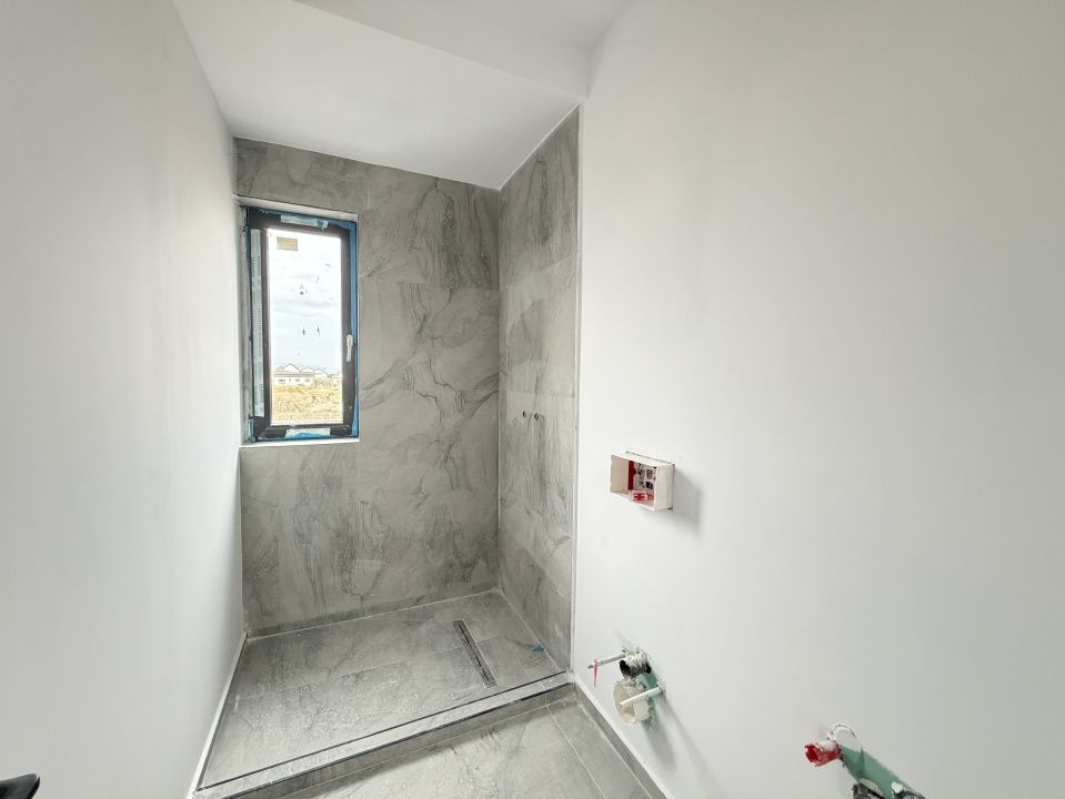 Casă cu 4 camere de vânzare în Sânpetru – fotografia 30 din 33