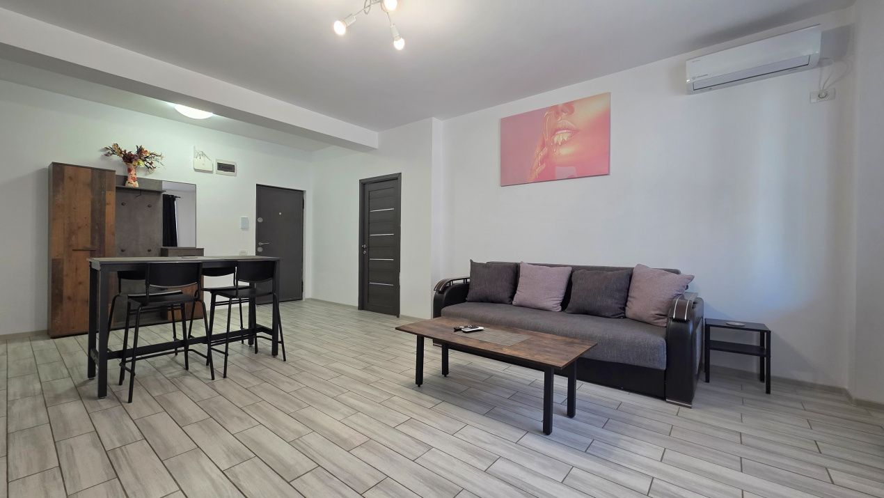 Apartament cu 2 camere de vânzare în Mamaia-Sat – fotografia 2 din 12