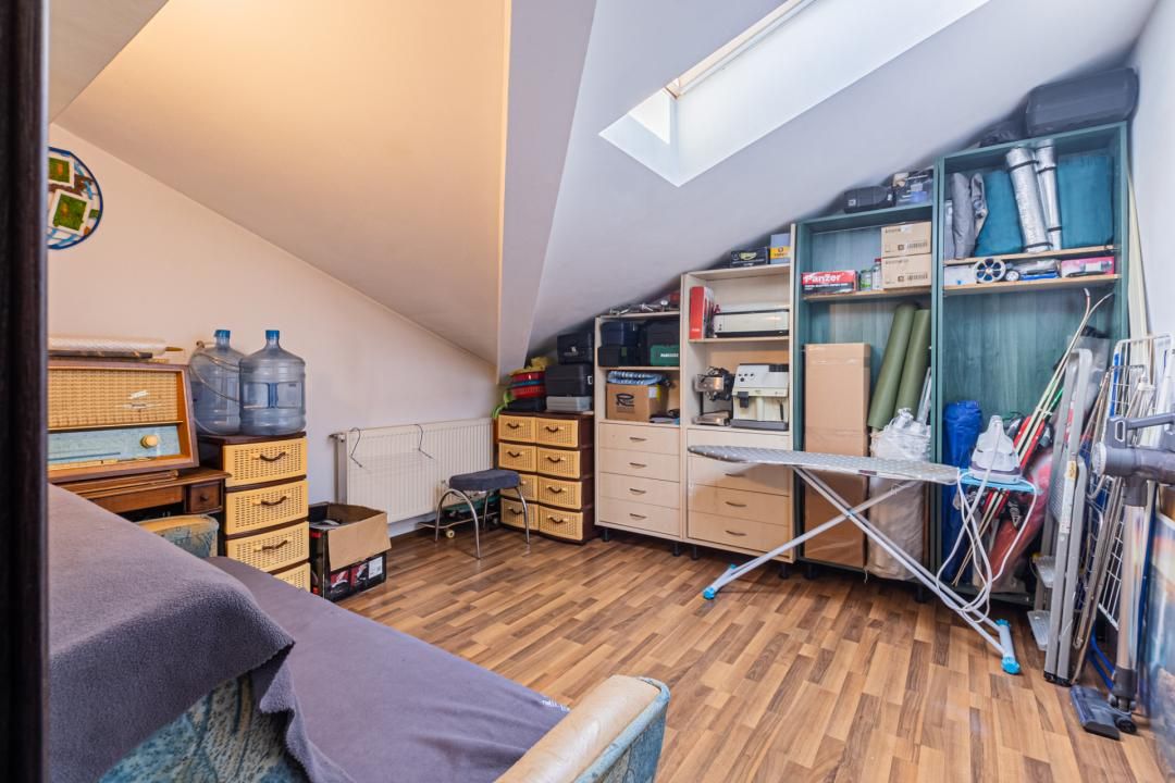 Apartament cu 3 camere de vânzare în Tractorul, Brașov – fotografia 12 din 17