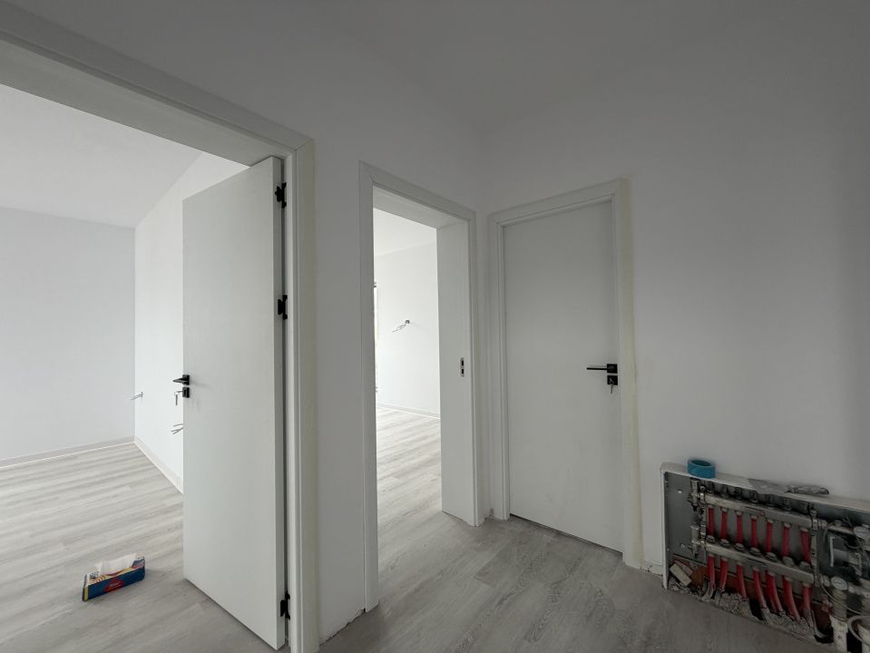 Casă cu 4 camere de vânzare în Sânpetru – fotografia 12 din 33