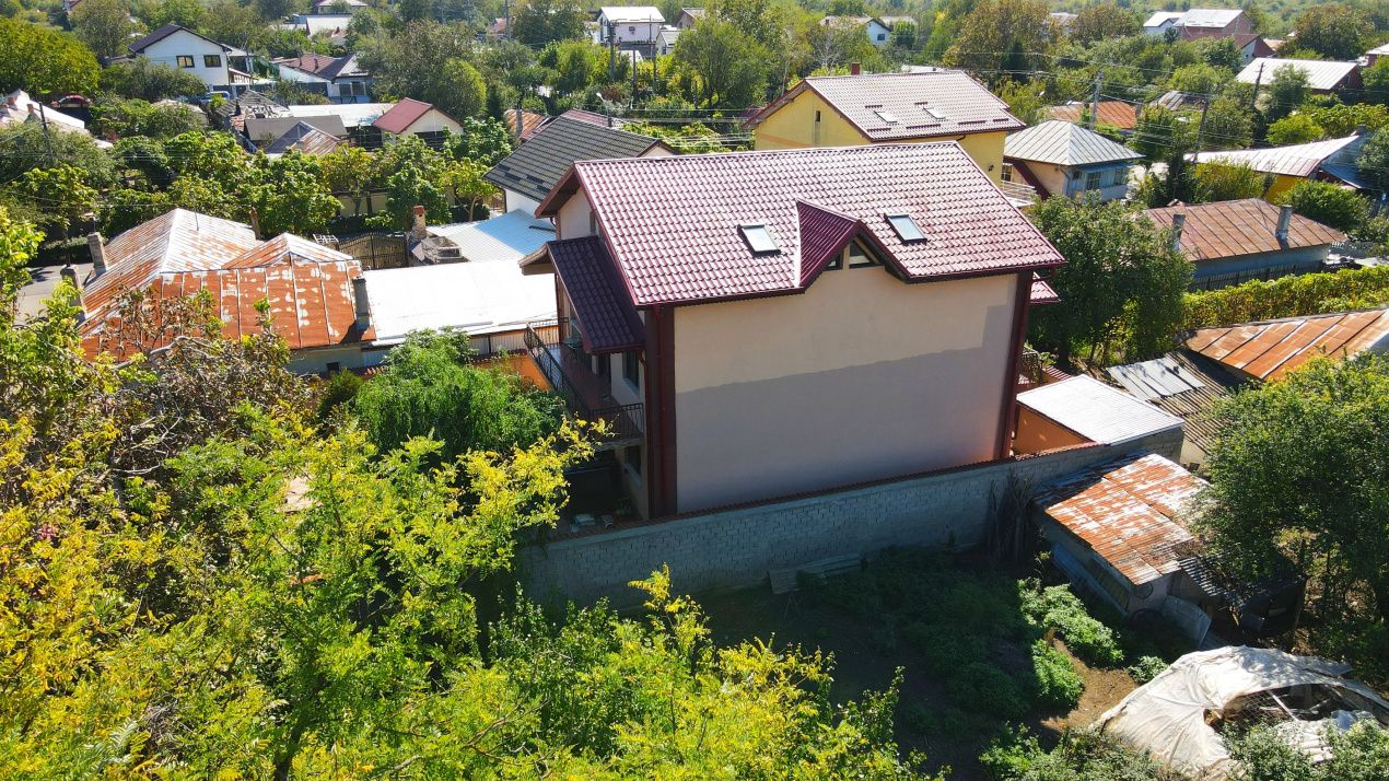 Casă cu 8 camere de vânzare în Central, Afumați – fotografia 80 din 91