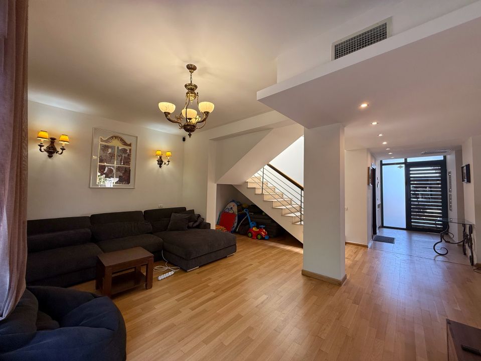 Casă cu 4 camere de închiriat în Pantelimon – fotografia 12 din 41