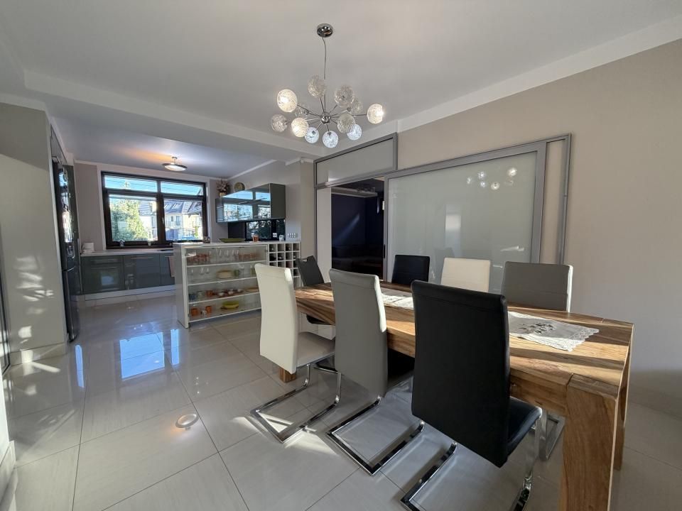 Casă cu 6 camere de vânzare în Calea Cisnadiei - Arhitectilor, Sibiu – fotografia 1 din 20