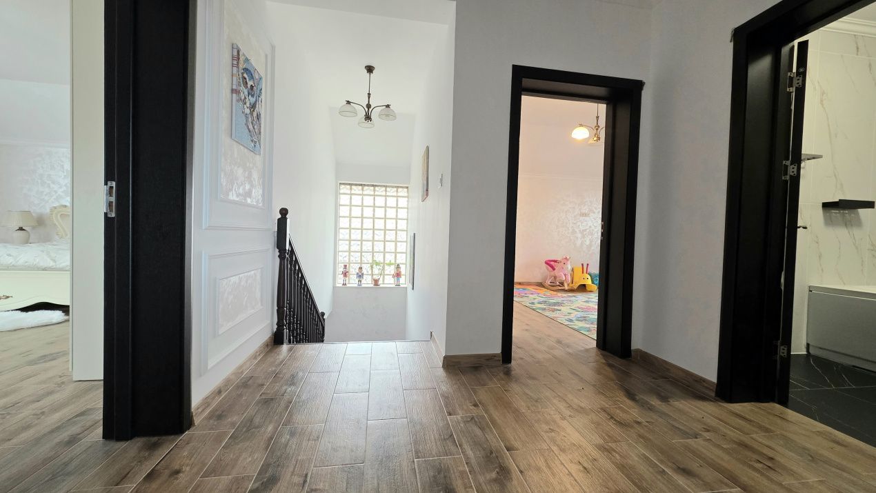 Casă cu 5 camere de vânzare în Năvodari – fotografia 20 din 29