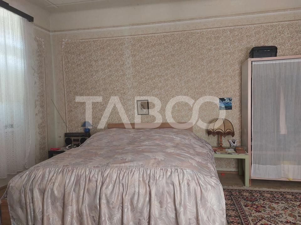 Casă cu 4 camere de vânzare în Cisnădie – fotografia 8 din 25