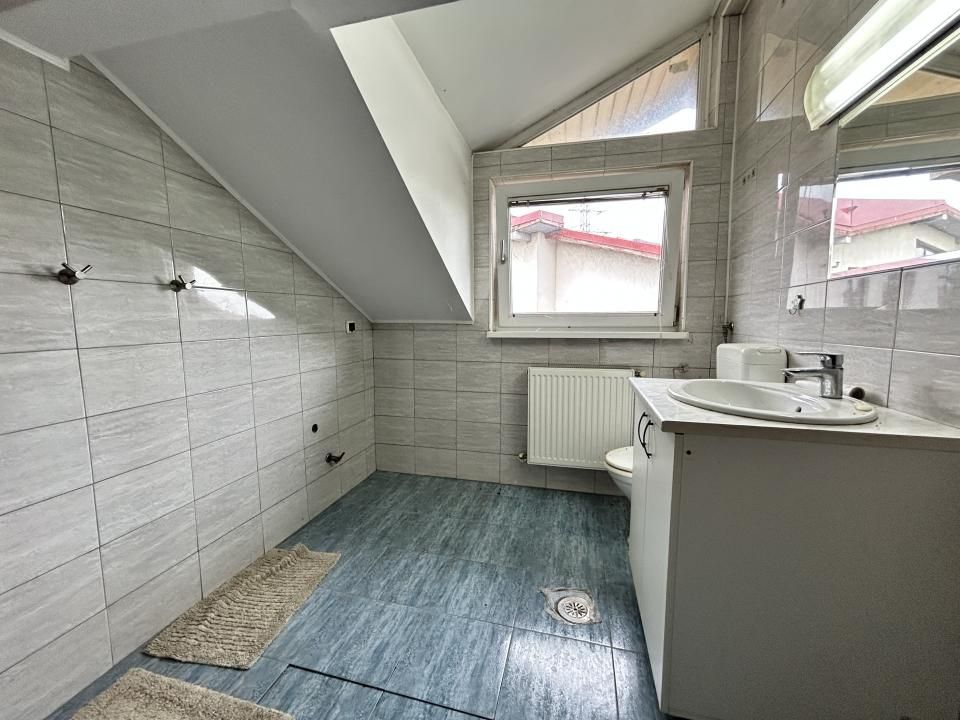 Casă cu 7 camere de vânzare în Central, Pantelimon – fotografia 16 din 20