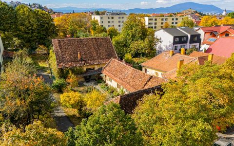 Casă cu 6 camere de vânzare în Brasovul Vechi, Brașov