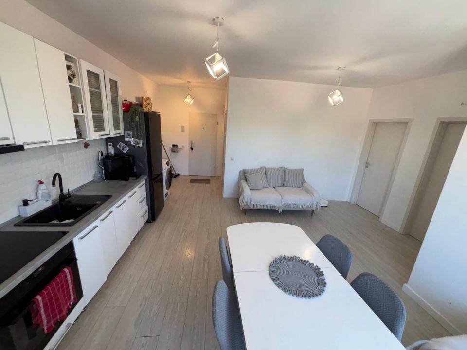 Apartament cu 3 camere de vânzare în Central, Chinteni – fotografia 8 din 27