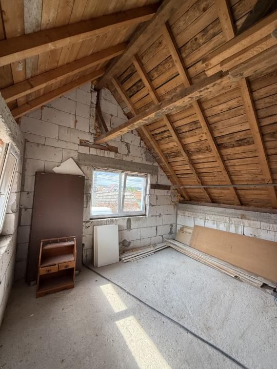 Casă cu 4 camere de vânzare în Sannicoara – fotografia 9 din 18