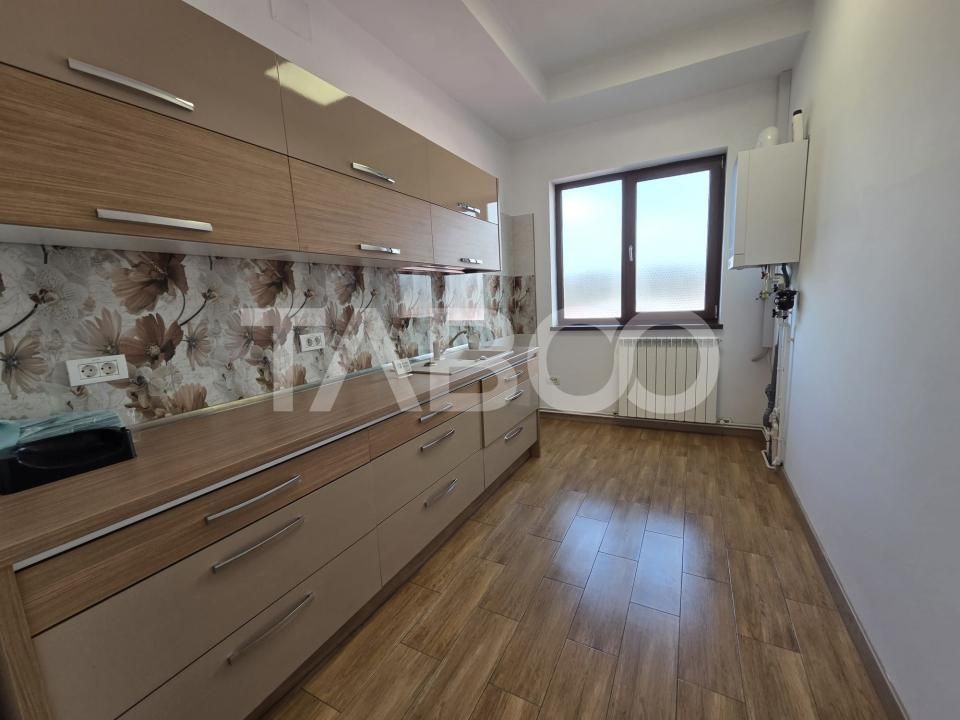 Spațiu de birouri cu 14 camere de vânzare în Făgăraș – fotografia 6 din 15