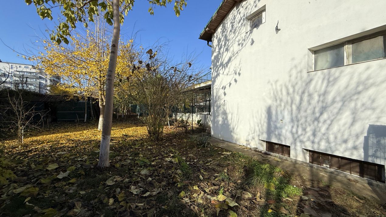 Casă cu 10 camere de vânzare în Mamaia-Sat – fotografia 18 din 34