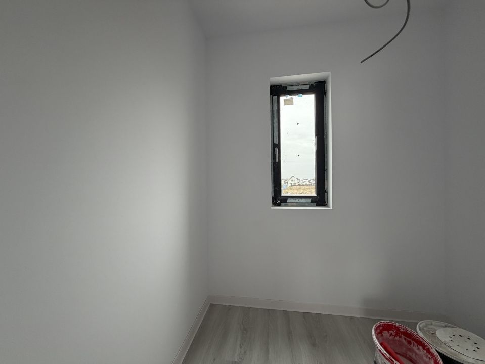Casă cu 4 camere de vânzare în Sânpetru – fotografia 18 din 33
