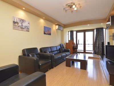 Apartament cu 3 camere de vânzare în Dristor, București – fotografia 3 din 31