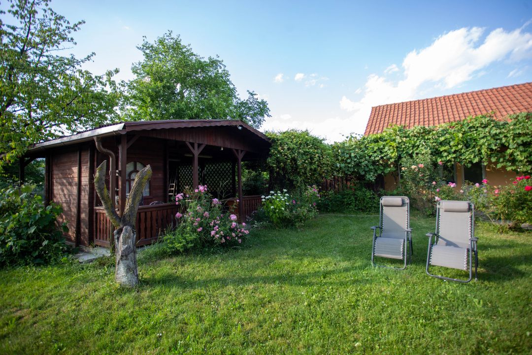 Casă cu 6 camere de vânzare în Comănești – fotografia 7 din 72