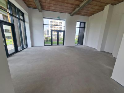 Spațiu comercial cu 1 cameră de închiriat în Tractorul, Brașov – fotografia 3 din 13