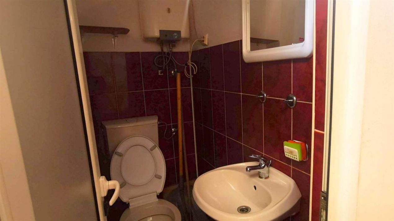 Spațiu comercial cu 2 camere de închiriat în Central, Râmnicu Vâlcea – fotografia 8 din 15