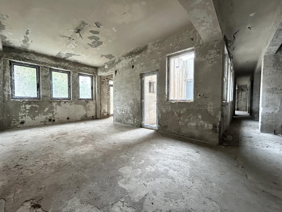 Spațiu comercial cu 30 camere de vânzare în Central, Popești-Leordeni – fotografia 8 din 14