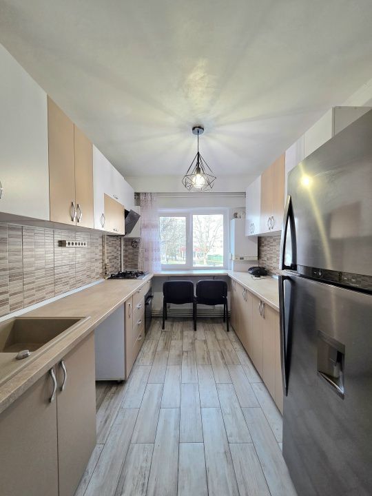 Apartament cu 3 camere de închiriat în Tomis III, Constanța – fotografia 3 din 13