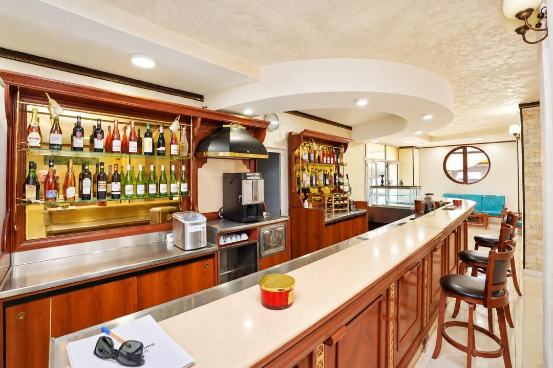 Hotel / pensiune cu 24 camere de vânzare în Est, Giurgiu – fotografia 6 din 37
