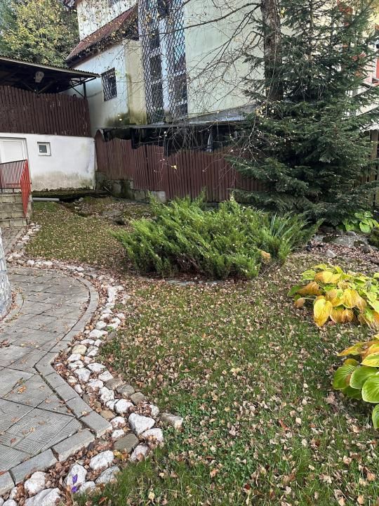 Hotel / pensiune cu 7 camere de vânzare în Central, Predeal – fotografia 6 din 8