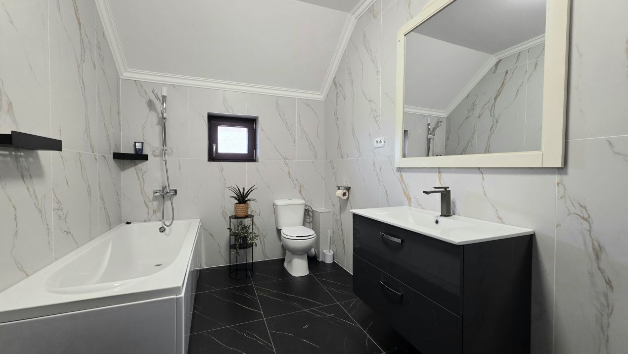 Casă cu 5 camere de vânzare în Năvodari – fotografia 16 din 29
