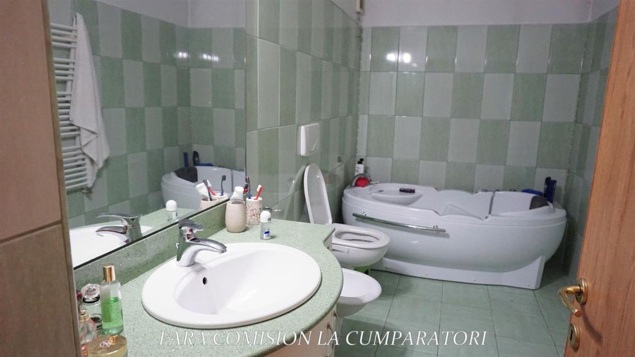Casă cu 7 camere de vânzare în 1 Mai, Râmnicu Vâlcea – fotografia 15 din 25
