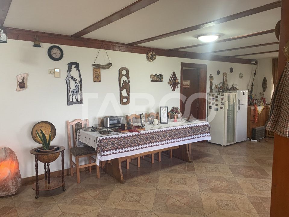 Hotel / pensiune cu 9 camere de vânzare în Fantanele – fotografia 11 din 35