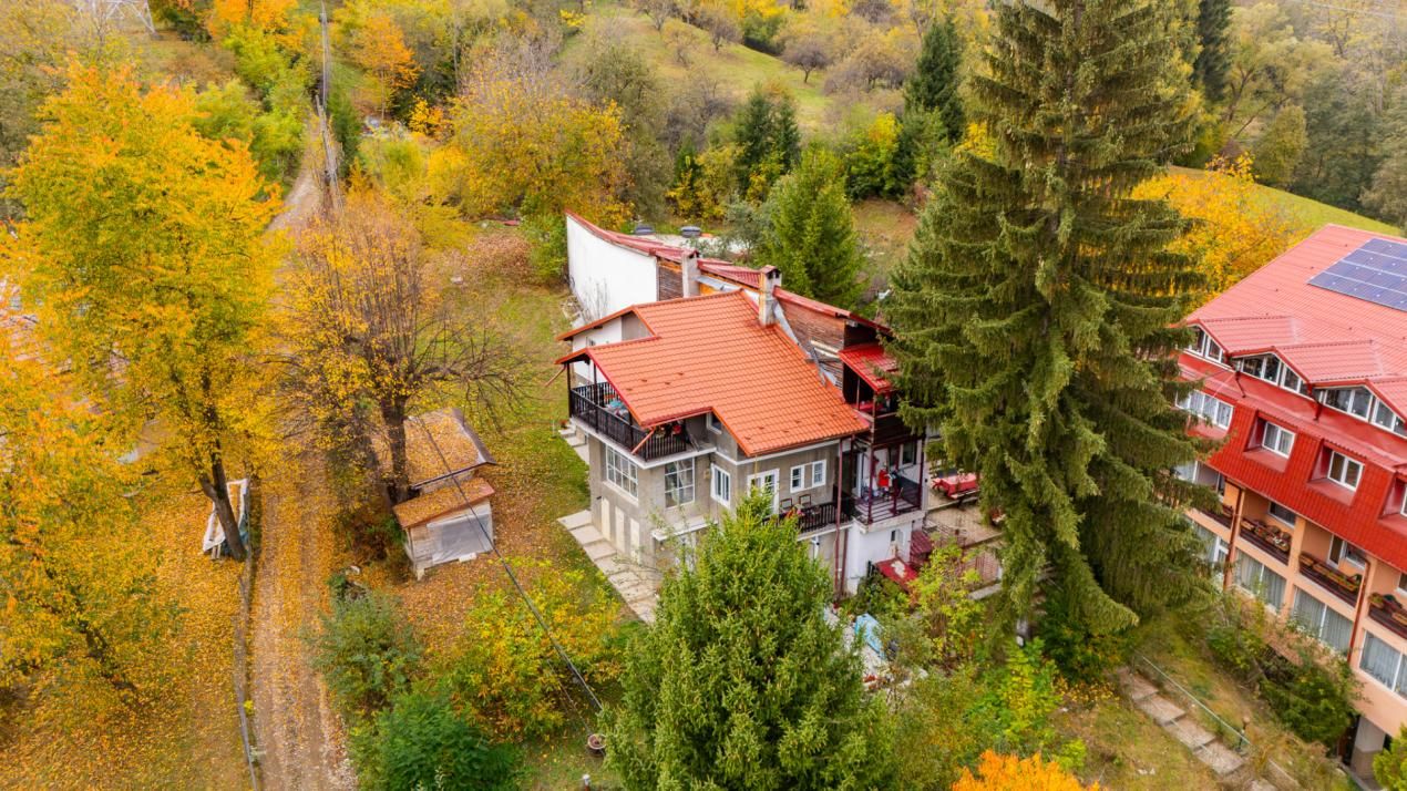 Casă cu 7 camere de vânzare în Central, Bran – fotografia 38 din 38