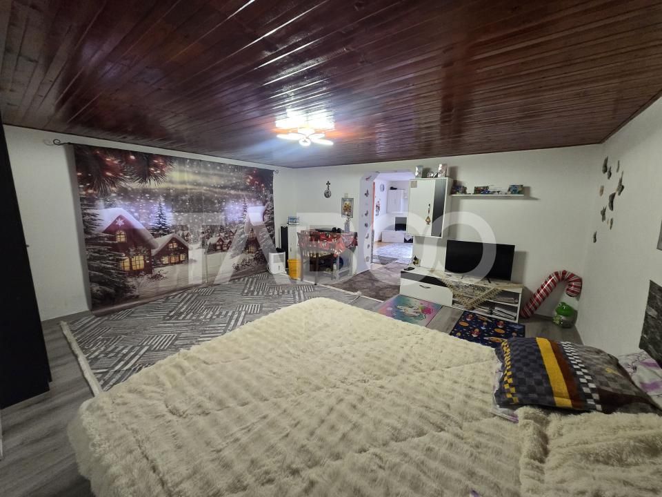 Casă cu 5 camere de vânzare în Vurpar – fotografia 15 din 26