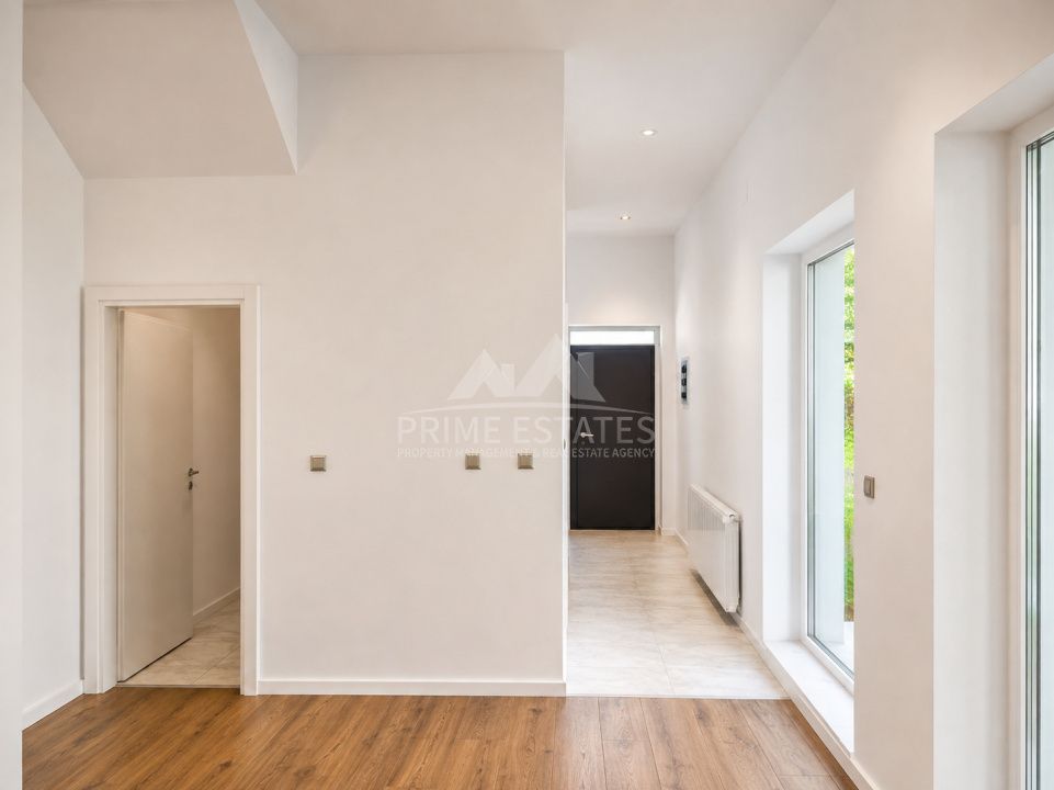 Casă cu 5 camere de vânzare în Exterior Est, Tunari – fotografia 5 din 26